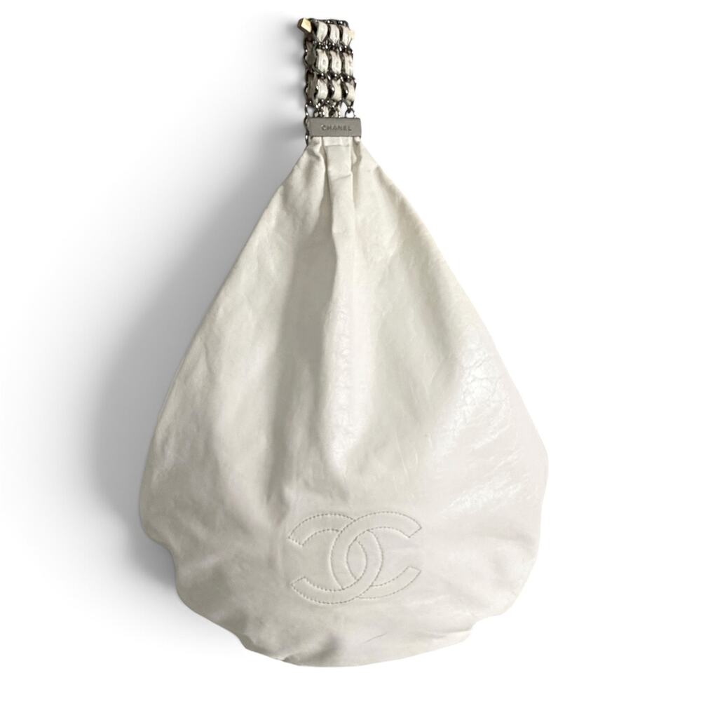 Chanel Rock and Chain Hobo Bag White Leather Large 2007 Silver Chain CC Logo COA